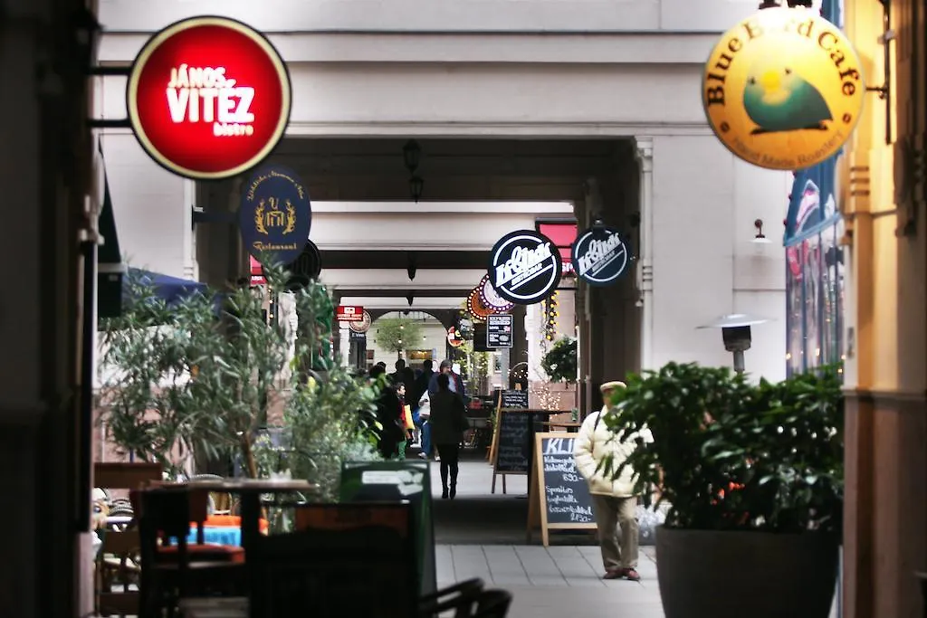 Hotel Gozsdu Court Budapest