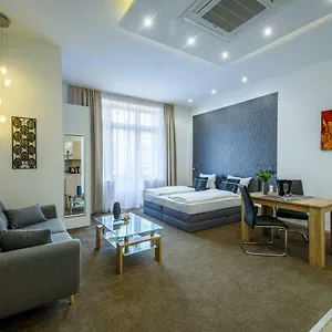 Apartment Karoly Corner Residences